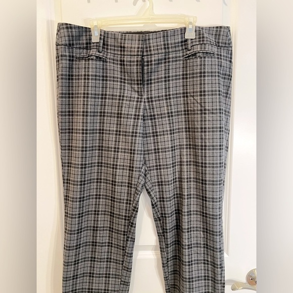 *sold, do not buy * Ann Taylor Marisa Straight Plaid Dress Pants Size 14T - Picture 2 of 10